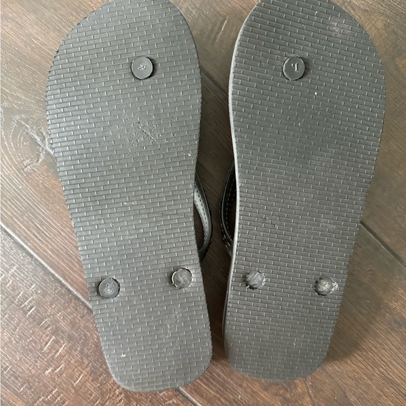 Nomad sequin black flip flops- size 9 1/2 - Picture 4 of 4